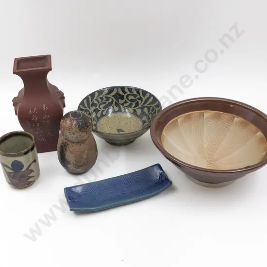 Quantity of Assorted Pottery