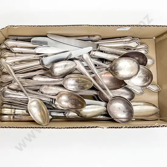 Quantity of Assorted Cutlery