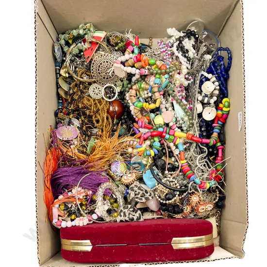 Qty of Assorted Costume Jewellery
