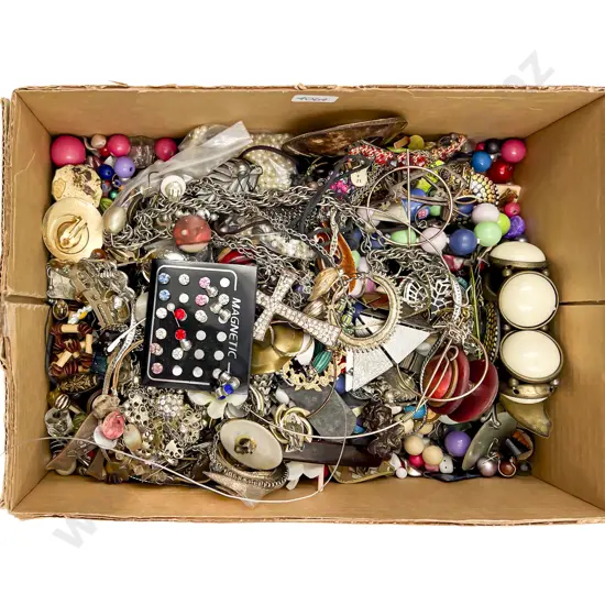 Qty of Assorted Costume Jewellery