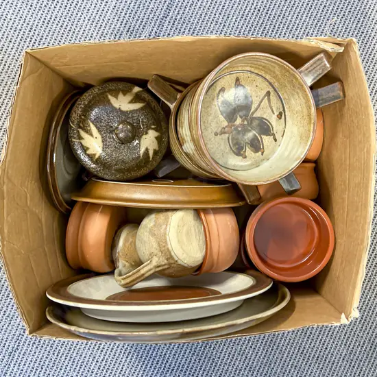 Box Quantity of Assorted Pottery incl Temuka