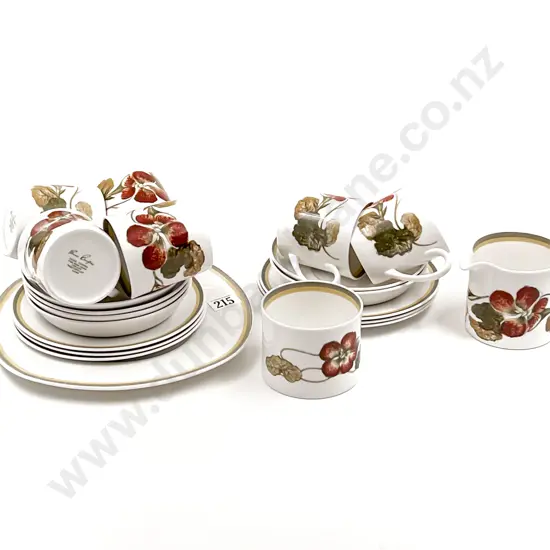 Susie Cooper "Nasturtium" Part Tea Set