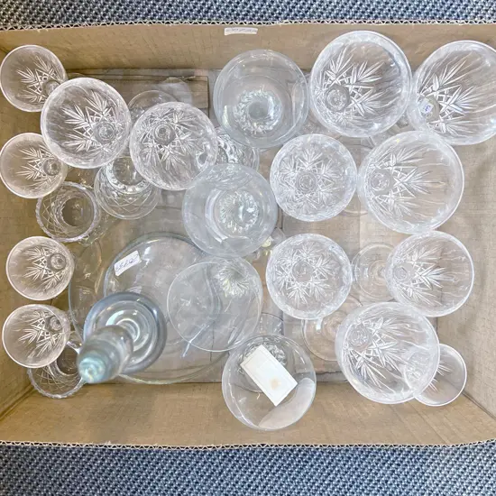 Small Quantity of Assorted Crystal & Glassware