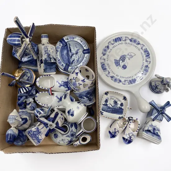 Box Quantity of Assorted Delft etc