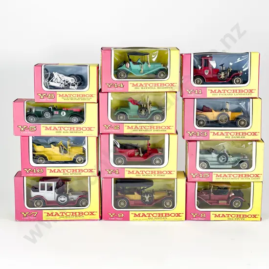 12 Matchbox Models of Yesteryear Window Pink Surround Boxed