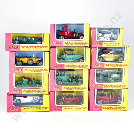 12 Matchbox Models of Yesteryear Window Pink Surround Boxed