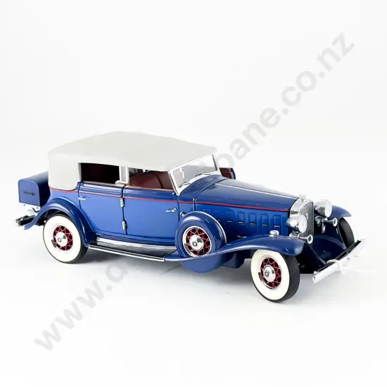 Franklin Mint 1932 V16-FRA 1932 Cadillac - unboxed