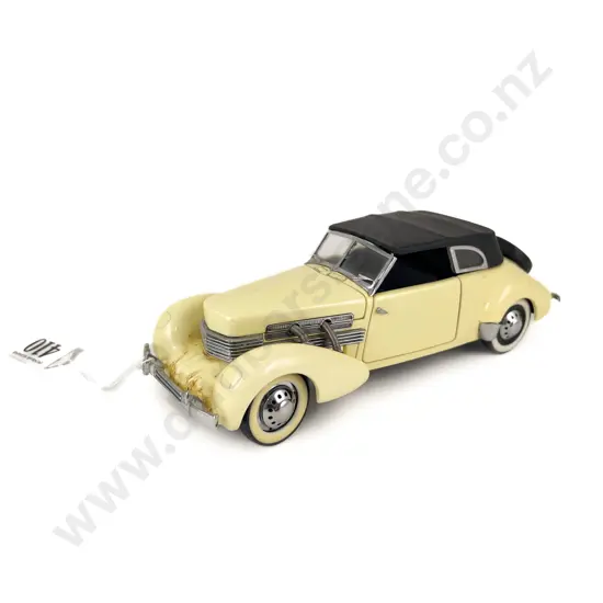 Franklin Mint 1937 Cord 812 - unboxed slight surface dust