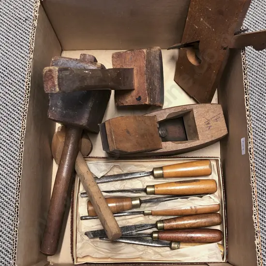 Quantity of Assorted Vintage Chisels & Planers