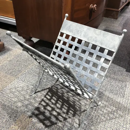 Metal Magazine Rack