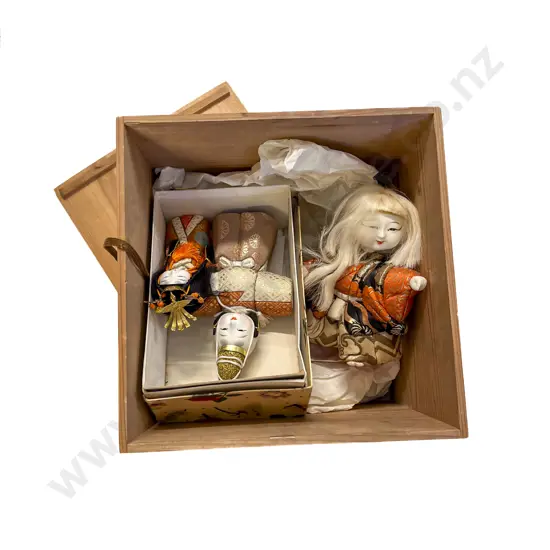 Quantity of Assorted China Dolls etc