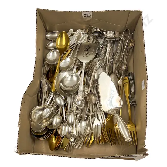 Box Quantity of Assorted Cutlery