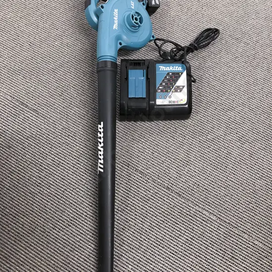 Makita Electric Leaf Blower & Charger