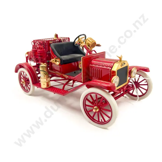 Franklin Mint 1916 Ford Model T Fire Truck (slight damage to under rail)