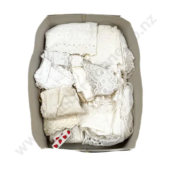 Good Qty Vintage Broderie Anglaise Cotton Laces