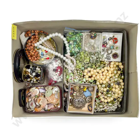 Qty Beads and Beaded Jewellery