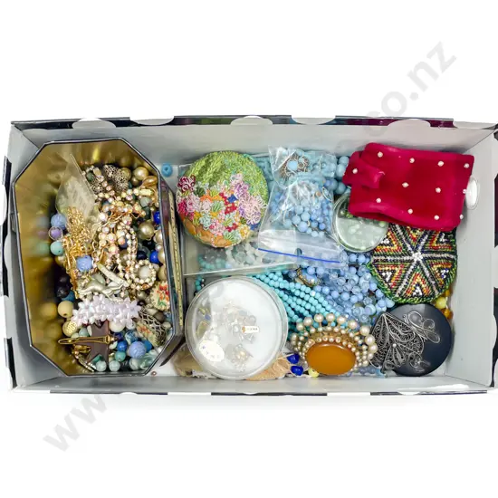 Qty Beads and Beaded Jewellery