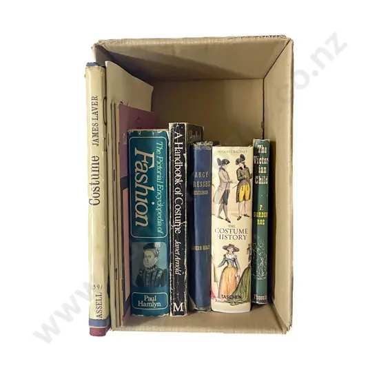 Collection Reference Works Pertaining to Fashion