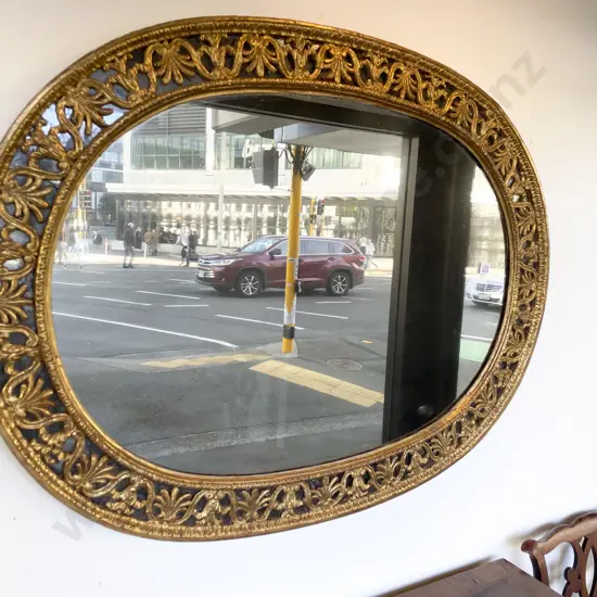 Early C19th Oval Giltwood Mirror