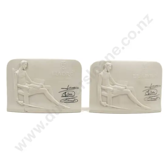 Two Lladro Collectors Society Plaques