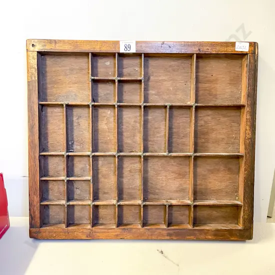 Small Knick Knack Tray