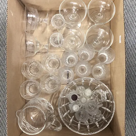 Quantity of Assorted Crystal & Glass Ware