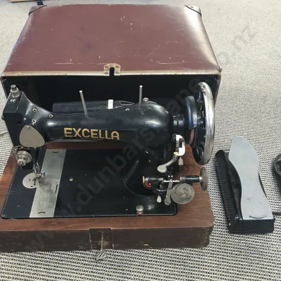 Excella Cased Sewing Machine with Foot Pedal