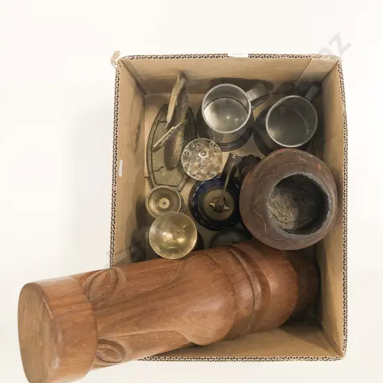 Qty Assorted Incl Easter Island Tourist Ware