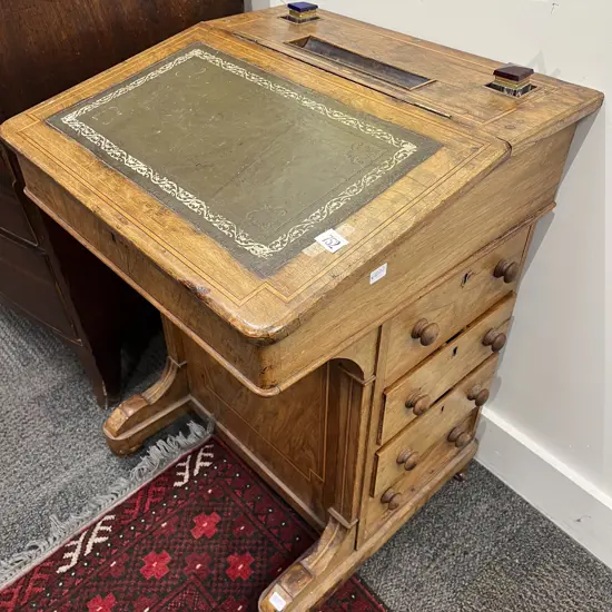 Victorian Walnut & Inlaid Davenport