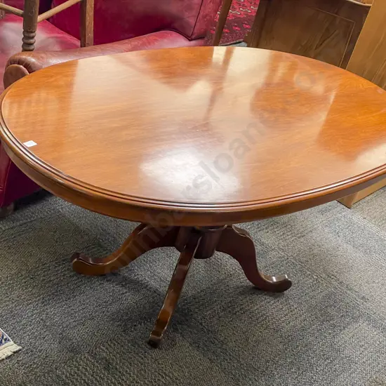 Oval Mahogany Low Coffee Table