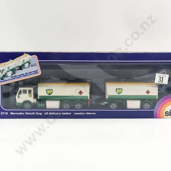 Siku Boxed 3718 Mercedes Oil Delivery Tanker