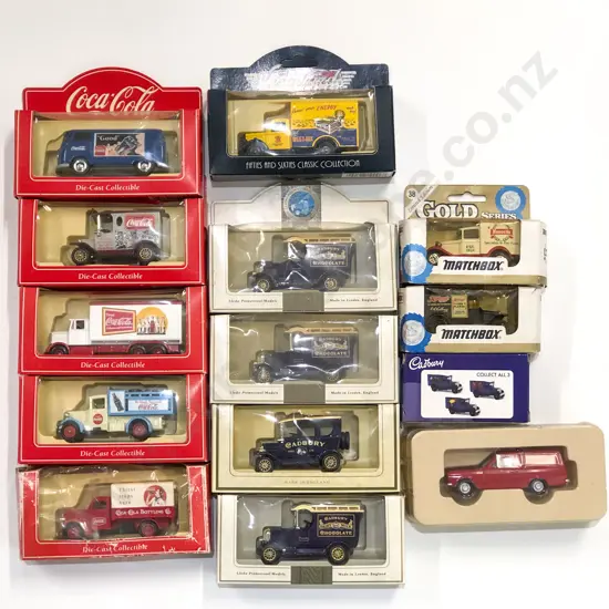 Lledo Boxed Advertising Models Cadbury and Coca-Cola with Three Matchbox (14)