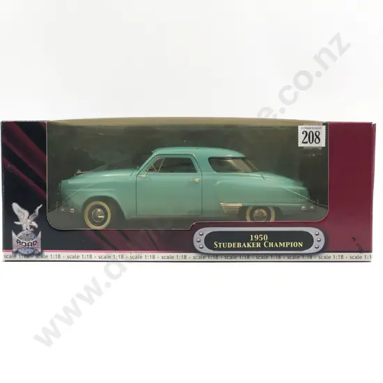 Road Signature Boxed 1:18 1950 Studebaker Champion