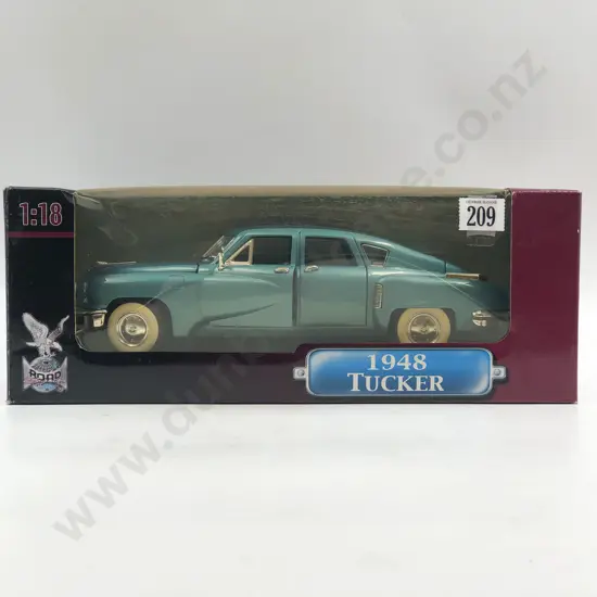 Road Signature Boxed 1:18 1948 Tucker
