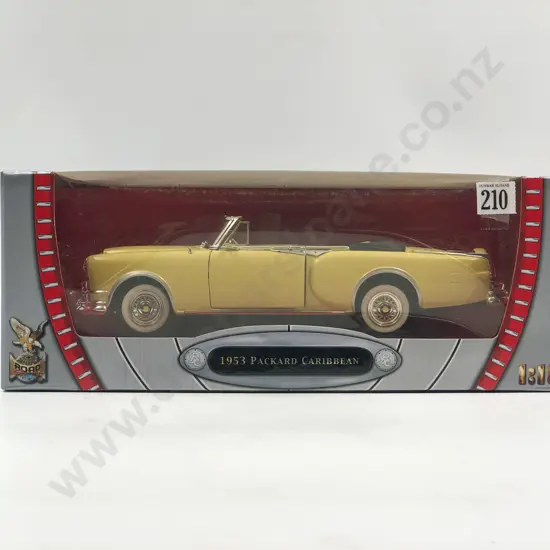 Road Signature Boxed 1:18 1953 Packard Caribbean