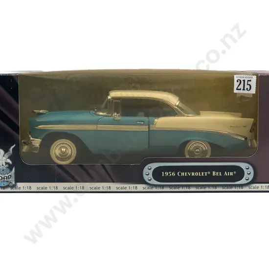 Road Signature Boxed 1:18 1956 Chevrolet Bel Air