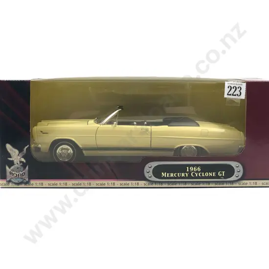 Road Signature Boxed 1:18 1966 Mercury Cyclone GT