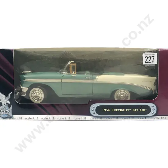 Road Signature Boxed 1:18 1956 Chevrolet Bel Air