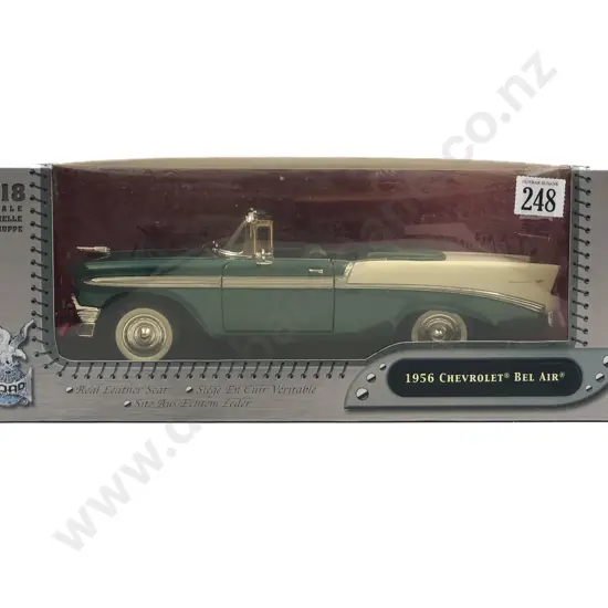 Road Signature Boxed 1:18 1956 Chevrolet Bel Air