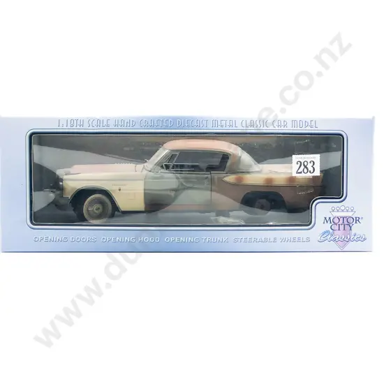 Motor City Boxed 1:18 1957 Studebaker Golden Hawk