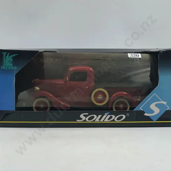 Solido Boxed 1.18 1936 Ford Pick Up