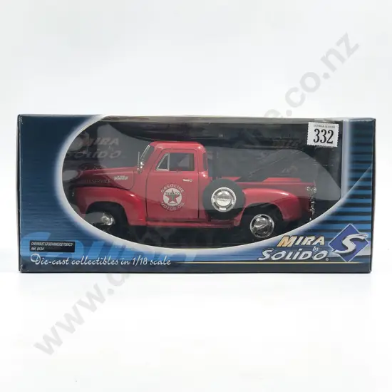 Solido Boxed 1.18 8134 Chevrolet 53 Depanneuse 'Texaco'