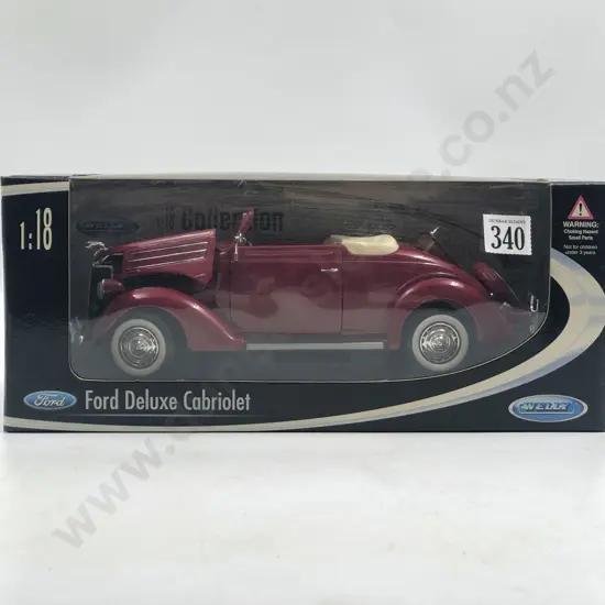 Welly Boxed 1:18 1936 Ford Deluxe Cabriolet