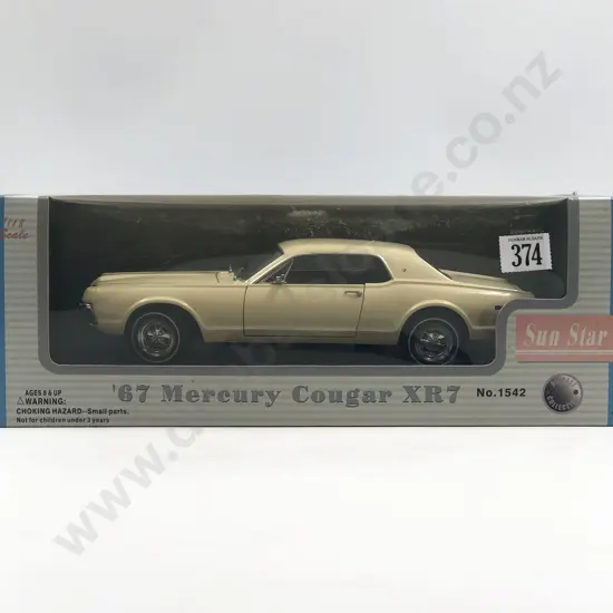 Sun Star Boxed 1:18 Classic Models 1967 Mercury Cougar XR7