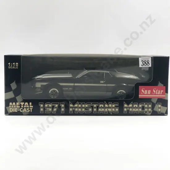 Sun Star Boxed 1:18 1971 Mustang Mach 1