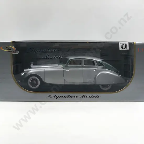 Signature Models Boxed 1:18 1933 Pierce-Arrow