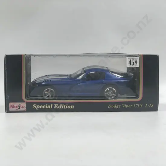 Maisto Boxed 1:18 1996 Dodge Viper GTS