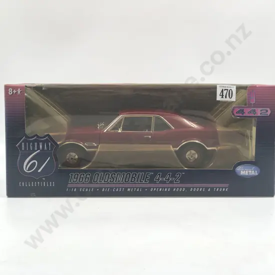 Highway 61 Boxed 1:18 1966 Oldsmobile 4-4-2