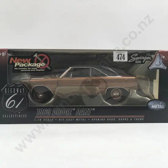 Highway 61 Boxed 1:18 1969 Dodge Dart