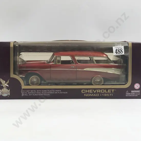 Road Legends Boxed 1:18 1957 Chevrolet Nomad